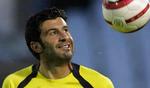 Portugals Louis Figo er bedre end nogensinde. I aften møder holdet Iran - Foto: AP 