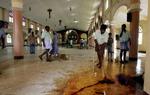 En kirke i Pesalai i det nordlige Sri Lanka blev lørdag stormet af regeringssoldater, der skød og dræbte flere tamilske landsbyboere. - Foto: AP 
