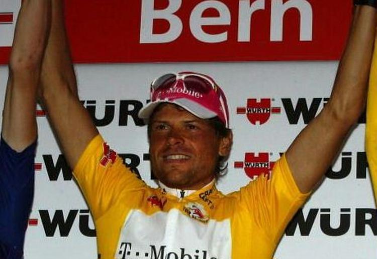 Jan Ullrich viste stormform og vandt to uger inden Tour de France begynder Schweiz Rundt. - Foto: AP. 