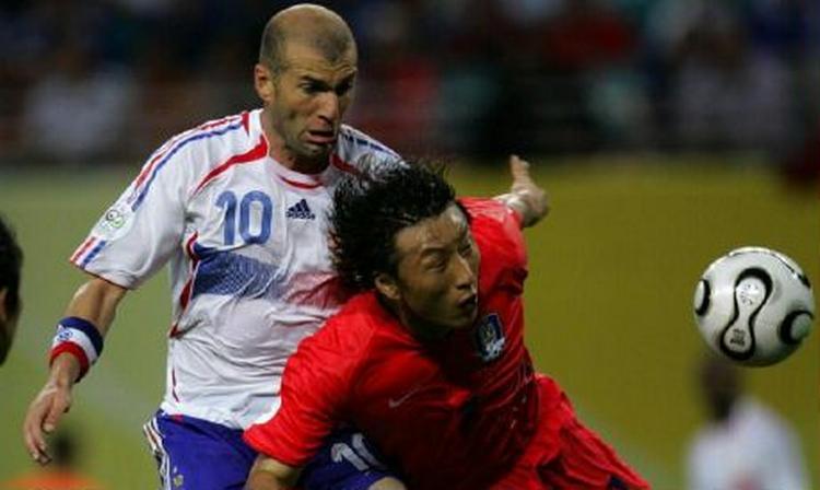 Det var måske Zinedine Zidanes sidste kamp på det franske landshold. Stjernen er ikke med i næste kamp, hvor franskmændene er ude i hård kamp for at komme videre. - Foto: AP 