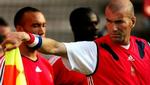 Den franske stjernespiller Zinedine Zidane har karantæne i dagens kamp mod Togo. Derfor kan han have spillet sin sidste landskamp, hvis Frankrig fortsætter med at skuffe. - Foto: AP 