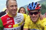 Lance Armstrong ses her med den tidligere Tour de France-helt Greg Lemond under det franske etapeløb i 1999. - Arkivfoto: AP 