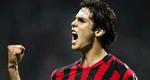 Silvio Berlusconi er jublende glad for, at Kaka har forlænget med Milan - Foto: AP 