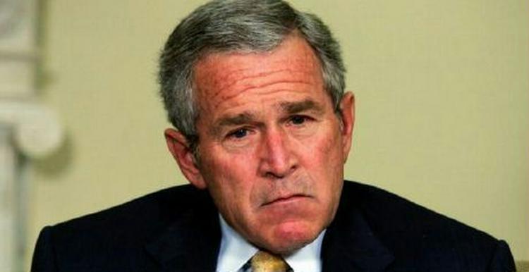 »Afsløringen af dette program er skændigt«, siger George W. Bush. - Foto: AP 