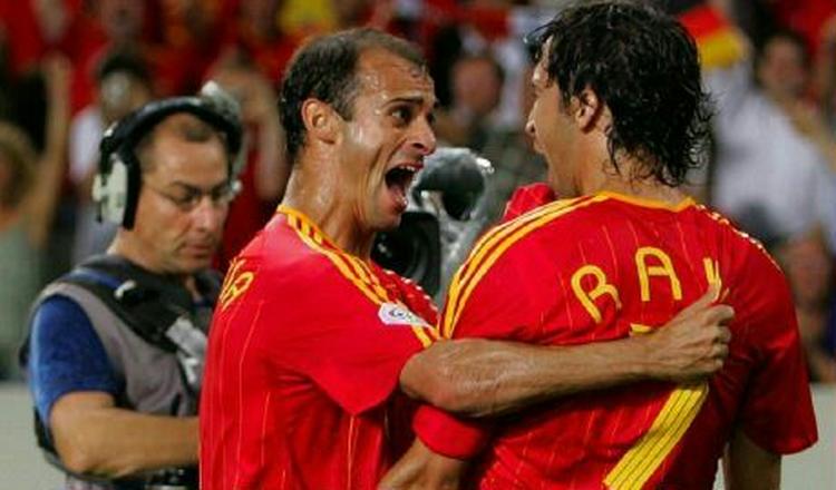 Raúl scorede et mål mod Tunesien, da Spanien slog nordafrikanerne i den indledende runde. - Arkivfoto: AP 