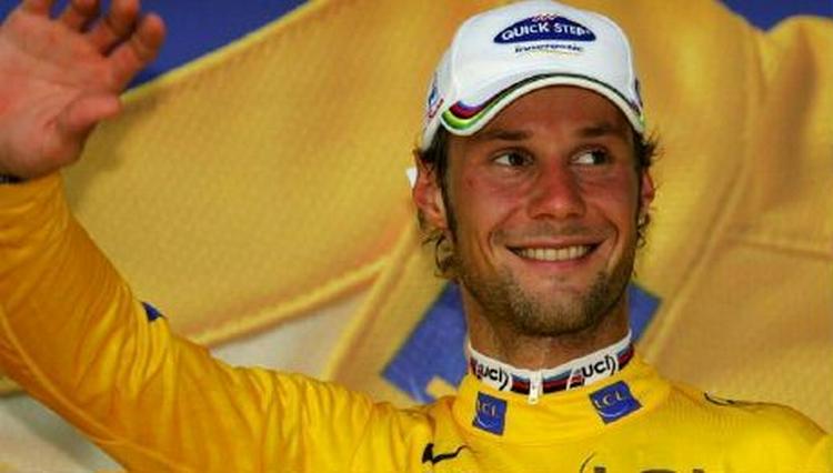 Tom Boonen agter at forsvare sin gule trøje i et par dage endnu. - Foto: AP 