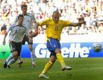 Henke Larsson, der netop er vendt hjem fra VM, fortsætter sin karriere i Helsingborg. - Foto: AP 