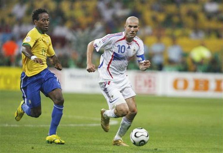 Zinedine Zidane var ustoppelig i kvartfinalen mod Brasilien. - Foto: AP. 