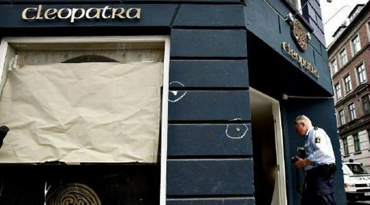 MIndst eleve skud blev affyret med maskinpistol mod café Cleopatra på Nørrebro. - Foto: Joachim Adrian 