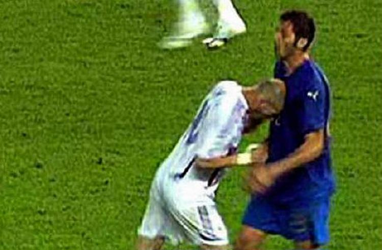 FIFA har varslet en undersøgelse af skandaleepisoden mellem Zidane og Materazzi. - Foto: AP. 