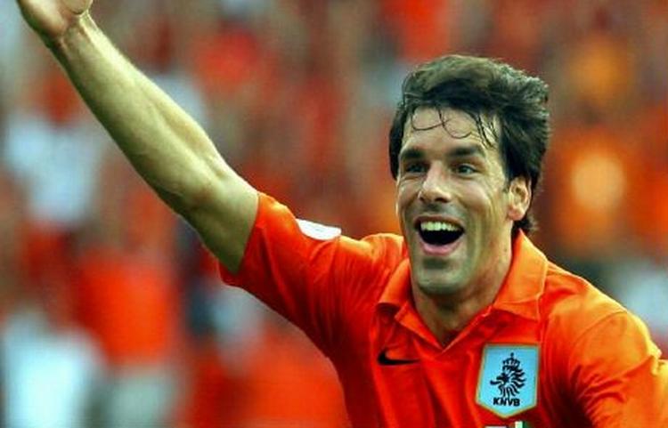 Ruud van Nistelrooy er nået til enighed med Real Madrid og kan skifte til Manchester United - Foto: AP 