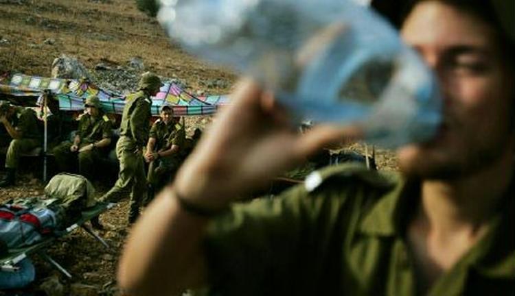 Israelske soldater ved grænsen til Libanon. - Foto: AP 