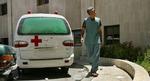 Personale ved hospitalet i Tibnin, nord for Bint Jbail i Libanon har svært ved at få overblik over sårede og døde, og flygtede søger tilflugt på hospitalet. - Foto: AP 
