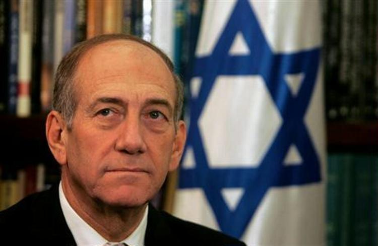 »Det er sandsynligt, at der kommer en afstemning i FN (om en våbenhvile) i næste uge«, siger Ehud Olmert. - Foto: AP 
