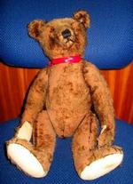 Elvis Presleys bamse, Mabel, blev skambidt under Barneys amokløb. 