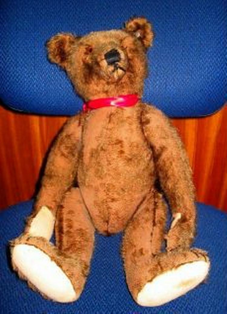 Elvis Presleys bamse, Mabel, blev skambidt under Barneys amokløb. 