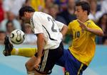 Zlatan Ibrahimovich ses her under kamp for Sverige mod Tyskland ved VM. Svenskeren nægtede fredag at stille op for Juventus. - Arkivfoto: AP 