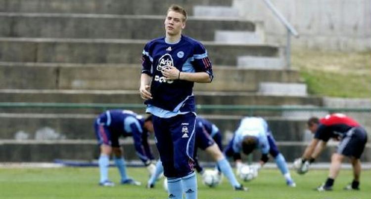 Den unge dansker Nicklas Bendtner fik en optimal start på tilværelsen i Birmingham i dag, da han scorede sejrsmålet. - Arkivfoto: Thomas Wilmann 