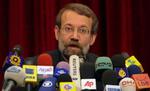 Iran chefforhandler for atomspørgsmål, Ali Larijani, siger, at landet vil overveje at skære i olieleverancerne til den vestlige verden, hvis der bliver indført sanktioner mod Iran. - Foto: AP 