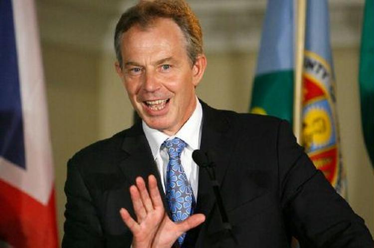 Den britiske premierminister Tony Blair har ikke i sinde at lade sig presse fra posten som leder af Storbritannien og partiet Labour. - Arkivfoto: AP 