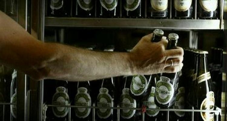 Carlsberg har solgt ekstra mange øl i varmen og under VM-turneringen i Tyskland. - Arkivfoto: Jan Grarup 