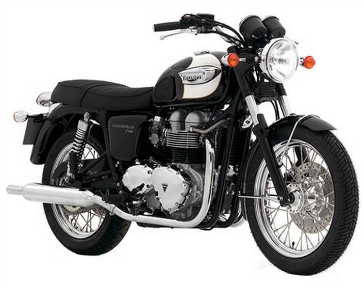 'Gammelt' look, men moderne teknik. Triumph Bonneville er en stor succes. Fabriksfoto 