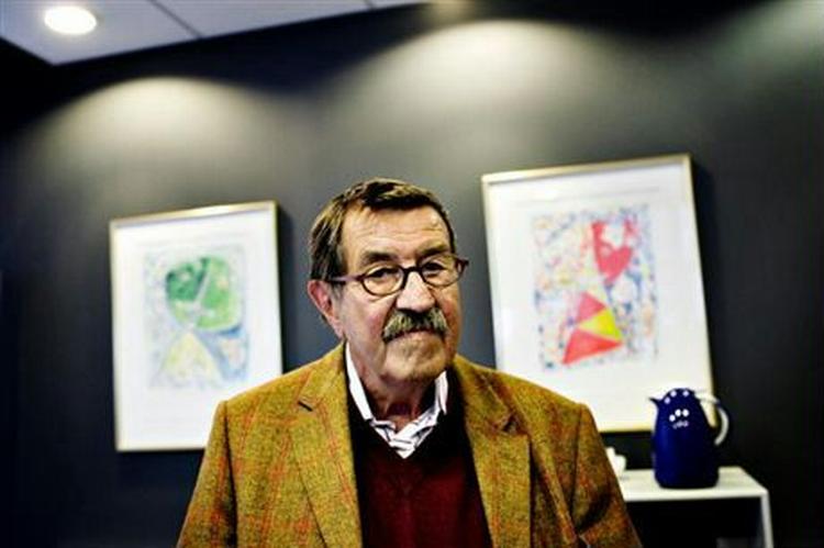 Den tyske forfatter Günter Grass ønskede ikke at svare på spørgsmål, da han tidligere i dag besøgte København. - Foto: Miriam Dalsgaard 
