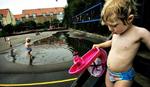 Børn skal ud på legepladserne og bevæge sig. Det gør de danske børn alt for lidt, viser undersøgelse. - Arkivfoto: Joachim Adrian 