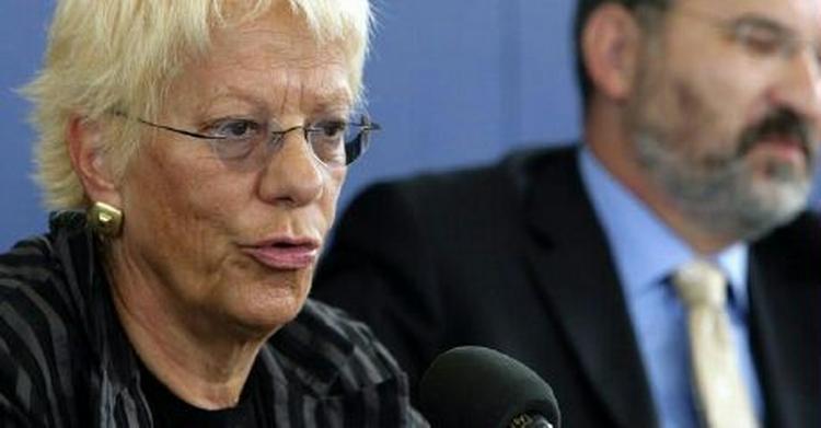 Chefanklager Carla del Ponte er vred over, at nogle af de mest centrale persone i Srebenica-sagen ikke er til stede ved domstolen i Haag. - Foto: AP 
