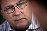 Claus Hjort Frederiksen (V) skal sænke pisken over ledige, mener De Konservative. 
