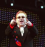 Elton John kan sagtens forestille sig et samarbejde med Dr. Dre eller Kanye West. 