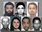 De syv personer på billedet udgør »en klar og øjeblikkelig fare for USA«, sagde John Ashcroft på pressemødet ifølge AP. - Foto: AP 