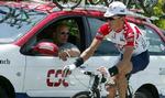 Bjarne Riis taler med Tyler Hamilton under Giro d'Italia. 