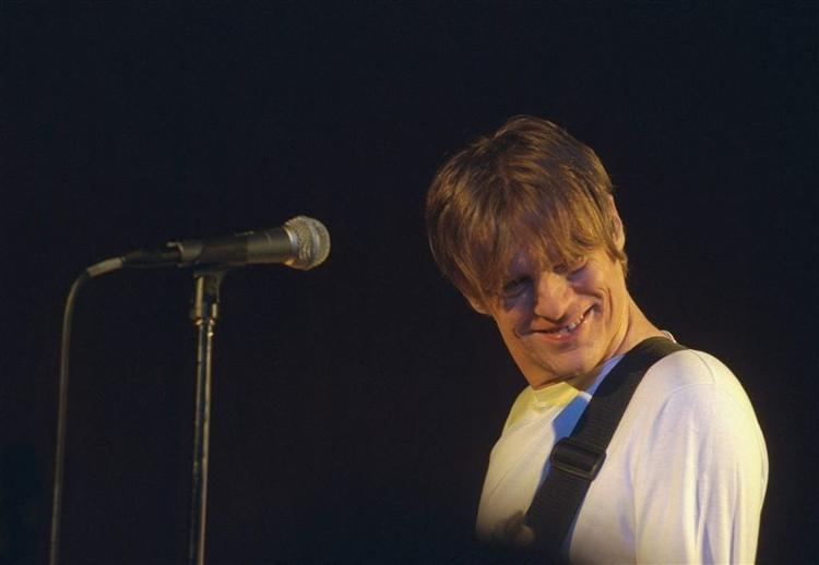 For tre år siden spillede Bryan Adams i Aalborg. Nu kommer han til  Frederikshavn. 