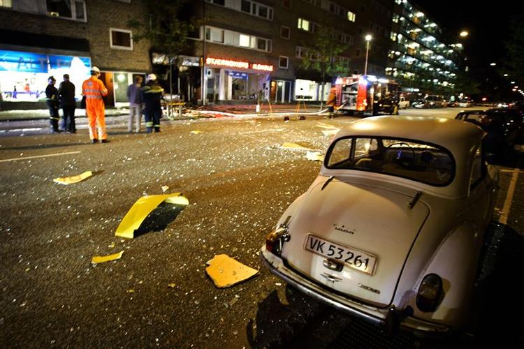 Vidner har fortalt, at en ildkugle krydsede Finsensvej i forbindelse med eksplosionen. 