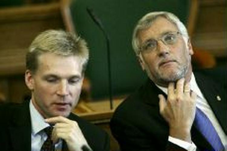Dansk Folkeparti forventer et nyt parløb med regeringen. Her Kristian Thulesen Dahl i selskab med finansministeren. - Arkivfoto: Kim Nielsen 