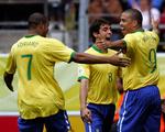 De brasilianske VM-angribere Adriano og Ronaldo bytter alligevel ikke klub. 