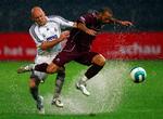 Thomas Gravesen ses her i en af sine sidste aktive opgaver for Real Madrid under en træningskamp i Østrig. 