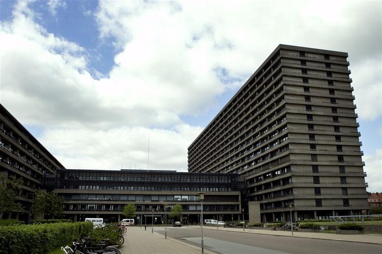 Kirken på Rigshospitalet har fået konkurrence. 