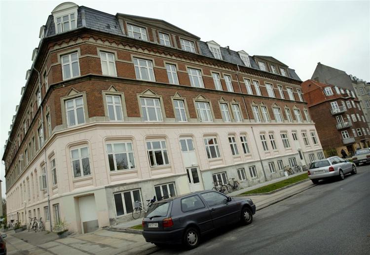 Forældre kan lovligt sælge en lejlighed til barnet under markedsprisen. SF vil vide, hvad den ordning koster statskassen. 