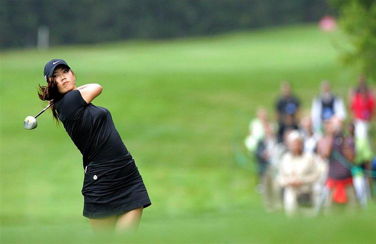 Michelle Wie sluttede i 15 slag over par, da hun spillede sin første turnering på mændenes European Tour. 