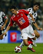 Nuno Gomes var en af de tre spillere der så rødt. 