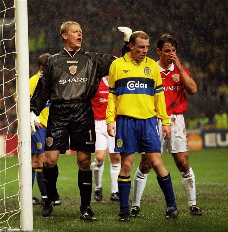 Peter Schmeichel mødte tidligere klubkammerater, da han som Manchester United-målmand vandt to gange over Brøndby i 1998. 
