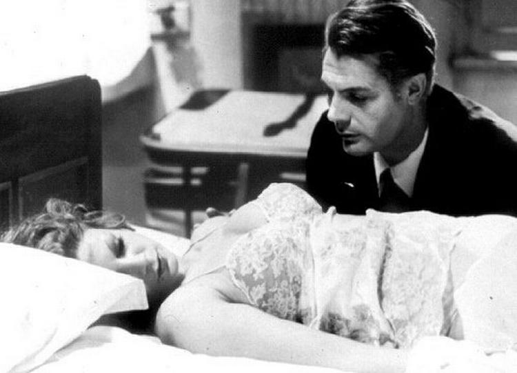 Mand og kone. Marcello Mastroianni er filminstruktøren Fellinis alter ego i 8½; Anouk Aimée er hans bedragede hustru. – Foto: fra filmen 