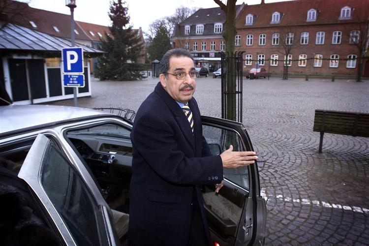 Den tidligere irakiske hærchef Nazar Abdelkarim Al Khazraji er tiltalt i Irak. Her ses han, mens han stadig var i Danmark, ved retten i Sorø. 