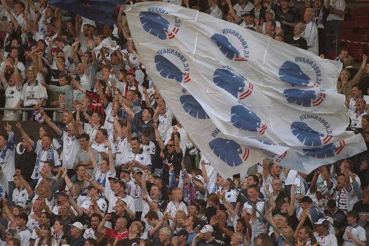 Måske bliver der en anelse kedeligere end sædvanligt på tilskuerpladserne med UEFA's forbud mod ølsalg i Champions Leaque. 