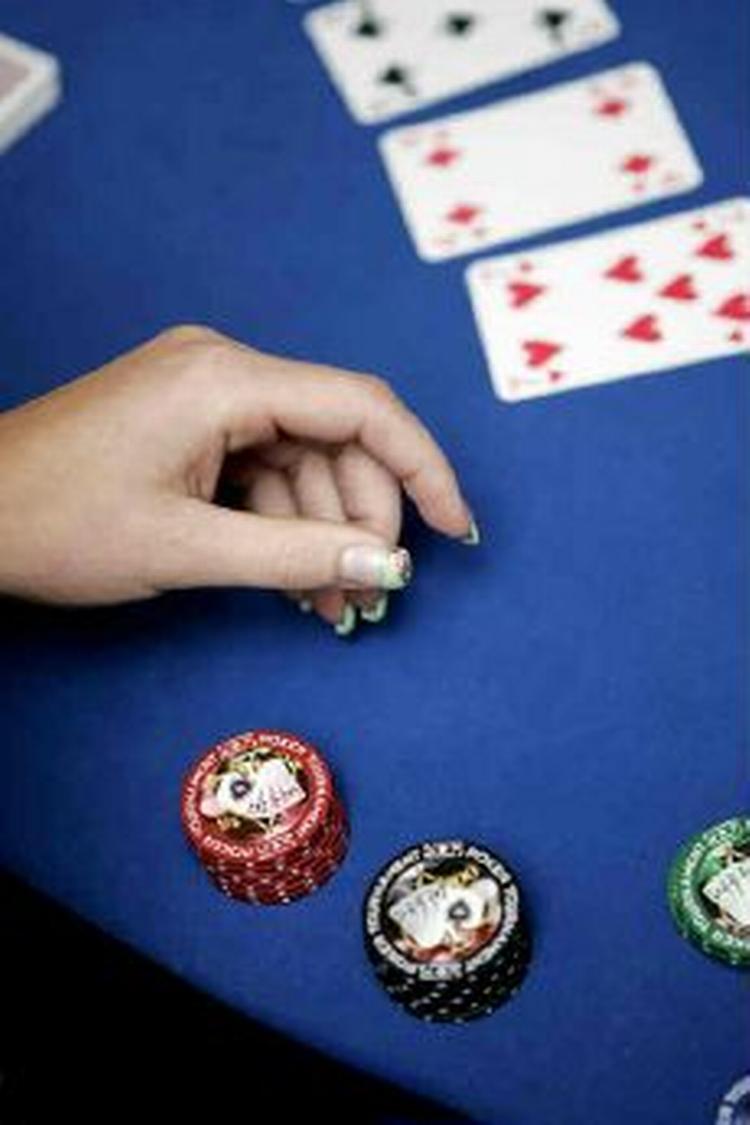 Pokerspil er begyndt at rykke ind i de danske skoler, og det bekymrer eksperter - Foto: Rasmus Baaner 