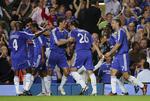 Chelsea-jubel efter Essiens scoring til 1-0. 