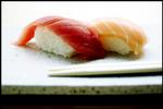 Sushi er blevet en så popolær spise, at verdens tunbestand nu er truet. 