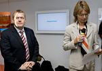 Sundhedsminister Lars Løkke Rasmussen og Lise Kingo, der er koncernchef i Novo Nordisk, åbnede diabetes-infobussen, der skal hele verden rundt. 